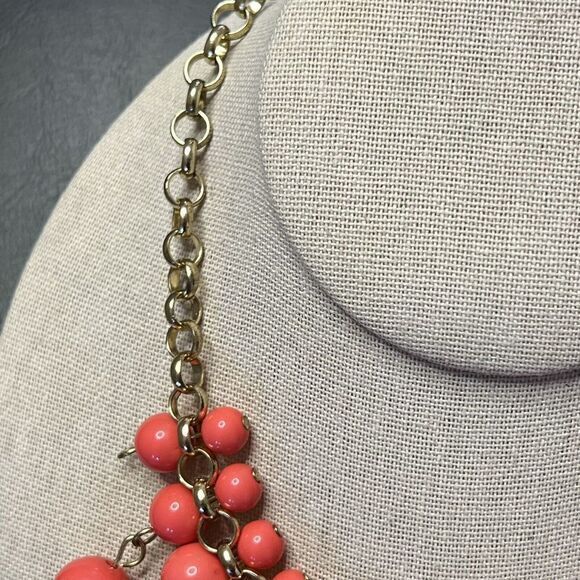 Gold Tone Chain Pink Beaded Statement Necklace 18 in Ext. 3 in - Picture 8 of 12